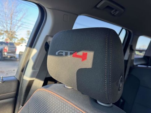 Used 2023 GMC Acadia AT4 image 34