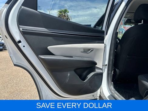 Used 2022 Hyundai Tucson SEL AWD/4WD image 14