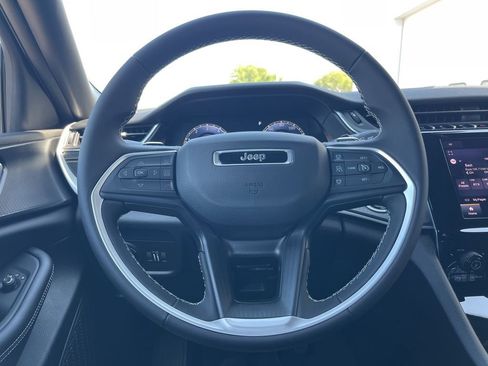 New 2025 Jeep Grand Cherokee L Laredo w/ Trailer Tow Package image 11