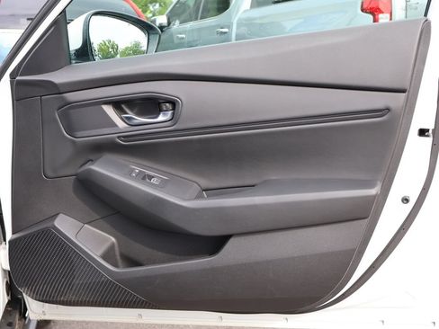 Certified 2023 Honda Accord EX image 11