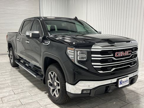 New 2026 GMC Sierra 1500 SLT image 7