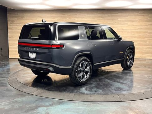 Used 2024 Rivian R1S Adventure image 21