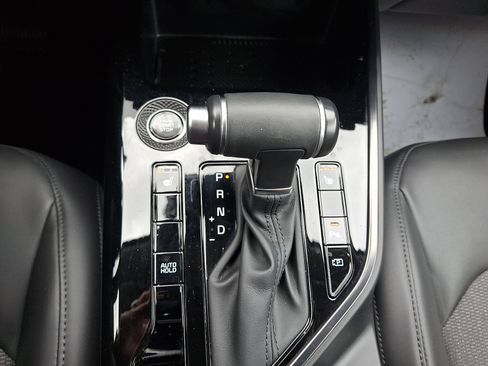 Used 2023 Kia Niro EX image 15