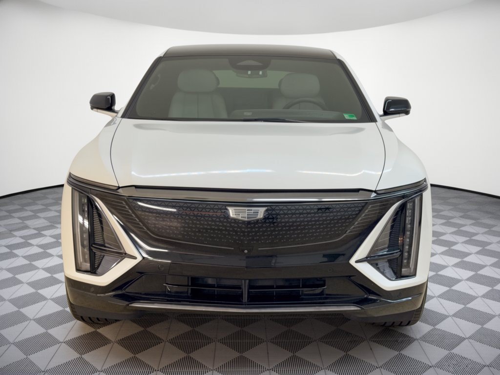 Certified 2024 Cadillac Lyriq Sport w/ LPO, Floor Liner Package AWD/4WD image 6