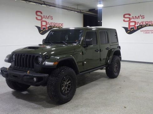 Used 2022 Jeep Wrangler Unlimited Rubicon w/ Trailer Tow Package image 1