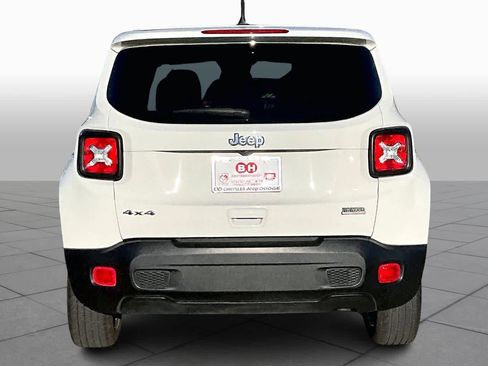 Used 2023 Jeep Renegade Latitude image 5