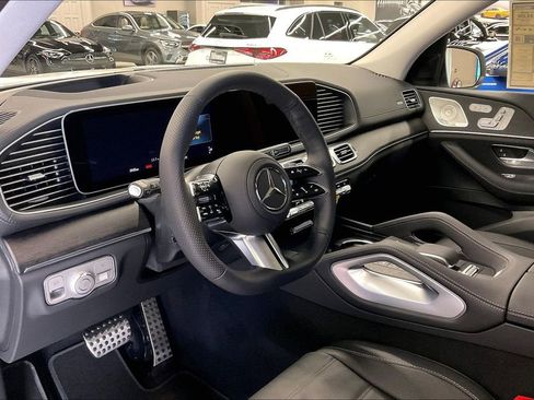 New 2026 Mercedes-Benz GLS 450 4MATIC image 6
