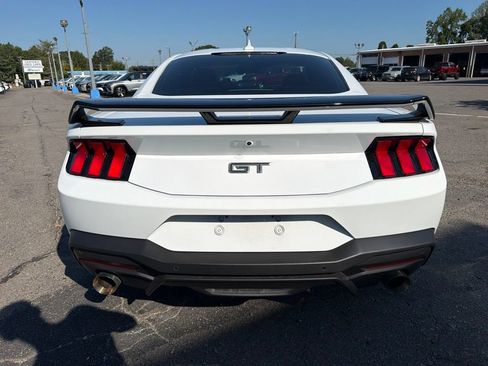 Used 2025 Ford Mustang GT RWD image 4