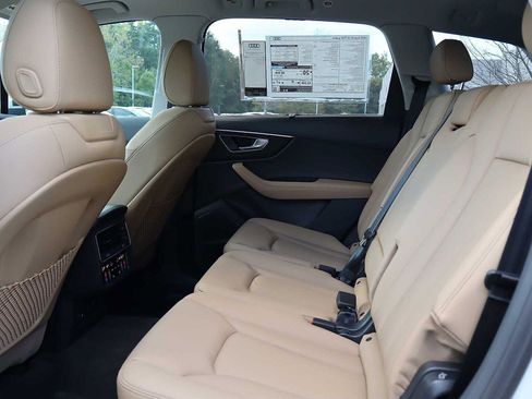 Used 2025 Audi Q7 3.0T Premium Plus w/ Premium Plus Package image 17