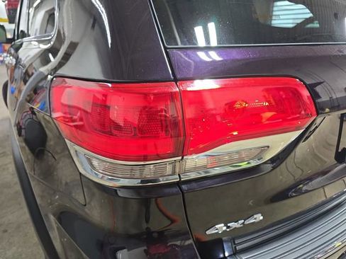 Used 2019 Jeep Grand Cherokee Limited w/ Trailer Tow Group IV image 37