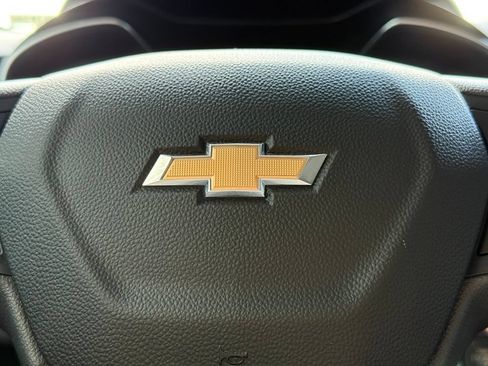 Used 2023 Chevrolet TrailBlazer LT FWD image 17