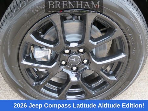 New 2026 Jeep Compass Latitude image 10