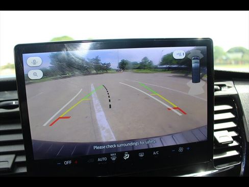 Used 2024 Ford Transit 350 XLT image 24