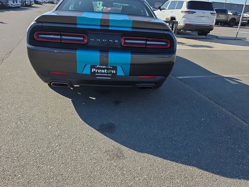 Used 2017 Dodge Challenger R/T w/ Sound Group RWD image 8
