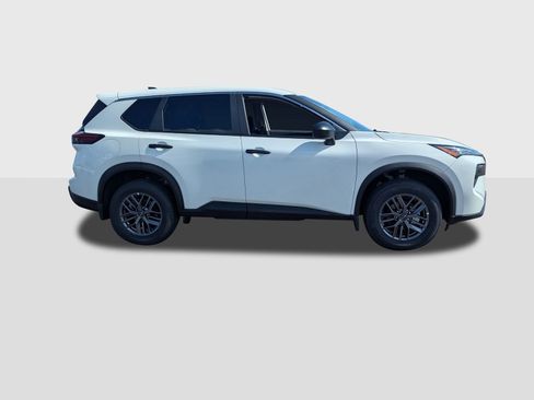 New 2026 Nissan Rogue S image 7