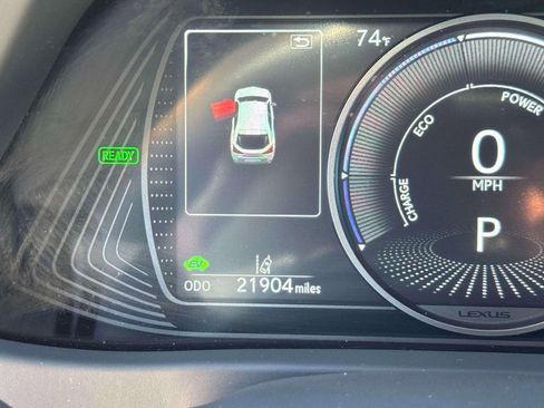Used 2024 Lexus UX 250h F Sport AWD/4WD image 30
