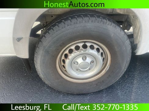 Used 2005 Freightliner Sprinter 2500 RWD image 13