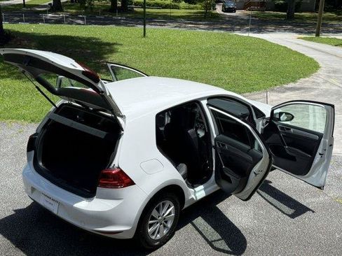 Used 2015 Volkswagen Golf S FWD image 6