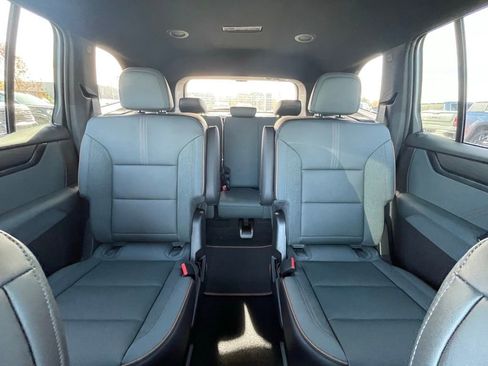 New 2026 GMC Acadia AT4 image 25