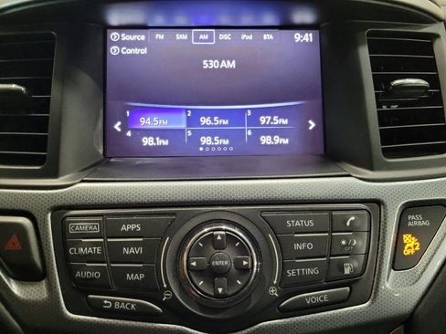 Used 2018 Nissan Pathfinder SL w/ SL Premium Package AWD/4WD image 25
