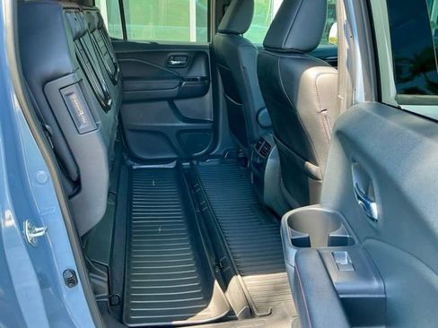 Used 2023 Honda Ridgeline Black Edition image 17