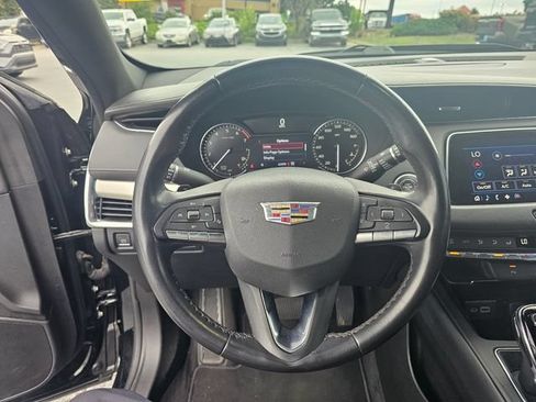 Used 2023 Cadillac XT4 Premium Luxury AWD/4WD image 25