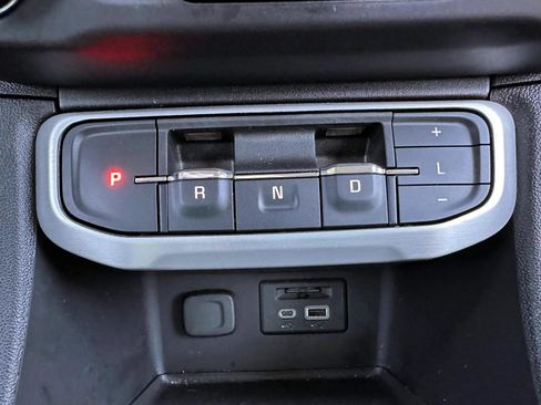 Used 2023 GMC Acadia SLT w/ Preferred Package AWD/4WD image 28