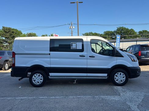 Used 2024 Ford Transit 250 Low Roof w/ Exterior Upgrade Package RWD image 9