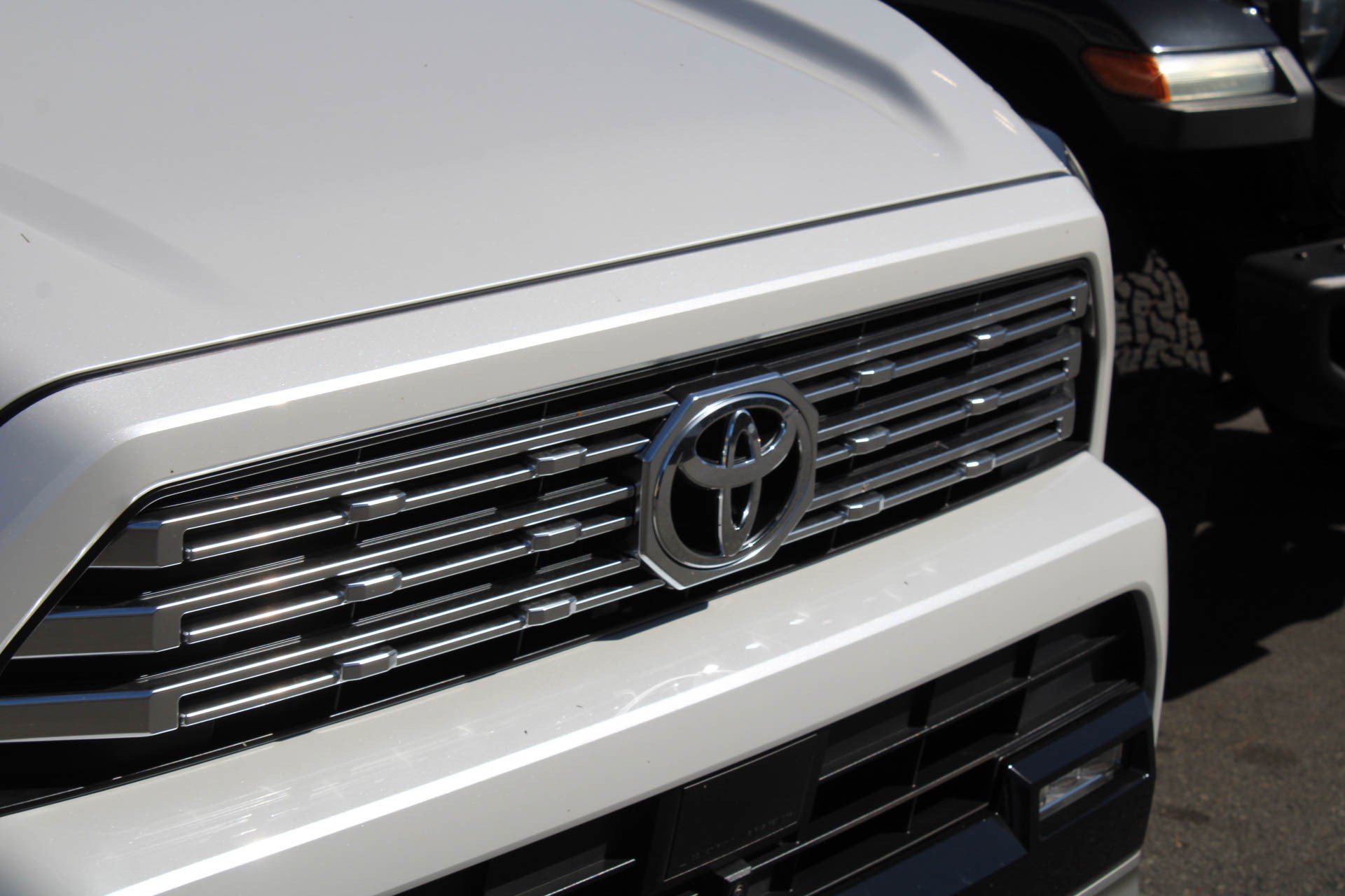Used 2026 Toyota 4Runner Limited AWD/4WD image 6