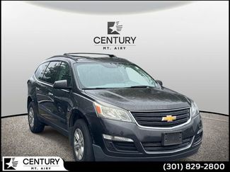Used 2014 Chevrolet Traverse LS image 1
