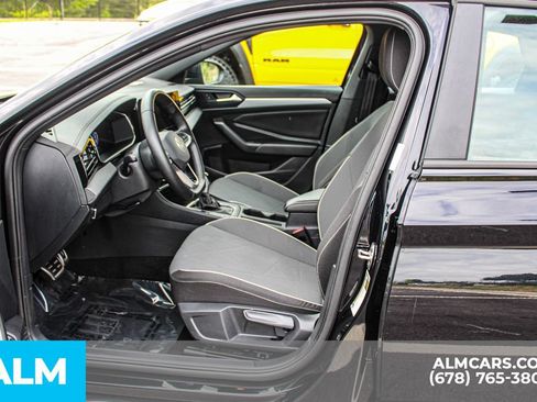 Used 2025 Volkswagen Jetta Sport FWD image 16