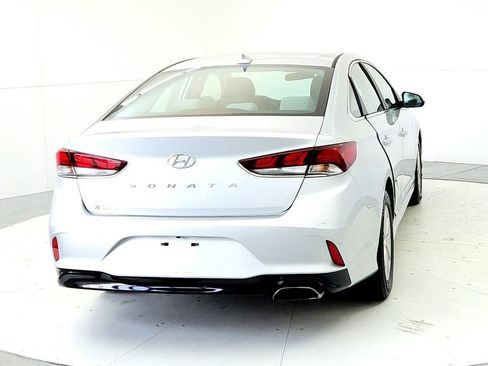 Used 2018 Hyundai Sonata SE w/ Cargo Package FWD image 5