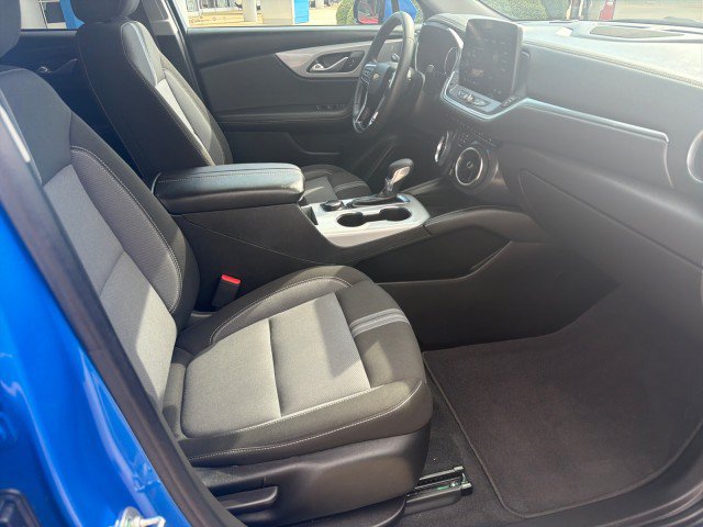 Used 2024 Chevrolet Blazer LT FWD image 16