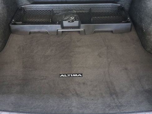 Used 2025 Nissan Altima 2.5 SV FWD image 14