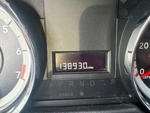 Used 2019 Dodge Grand Caravan SXT FWD image 14