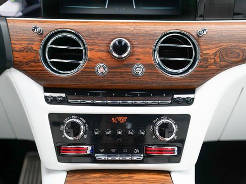 Certified 2022 Rolls-Royce Ghost image 38