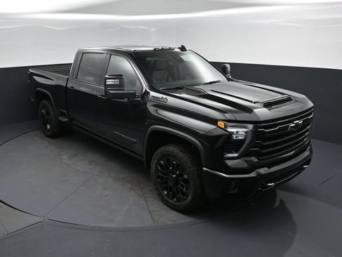 New 2026 Chevrolet Silverado 2500 High Country w/ High Country Premium Package AWD/4WD image 1