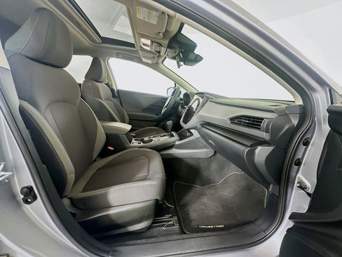 Used 2025 Subaru Crosstrek 2.0i Premium AWD/4WD image 31