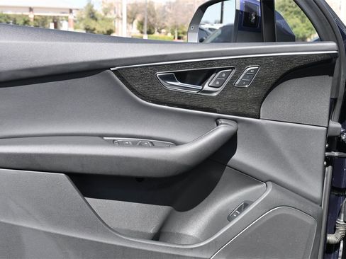 Used 2022 Audi Q7 2.0T Premium image 16