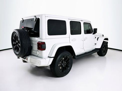 Used 2023 Jeep Wrangler Unlimited Sahara AWD/4WD image 8