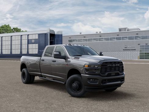 New 2026 RAM 3500 Tradesman AWD/4WD image 5