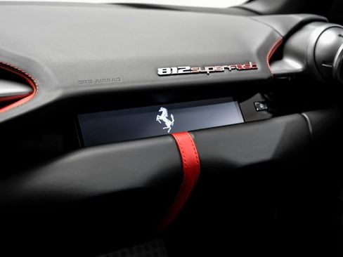 Used 2019 Ferrari 812 Superfast RWD image 34