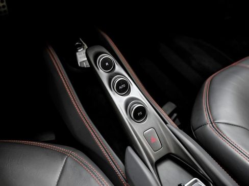 Used 2022 Ferrari F8 Tributo RWD image 24