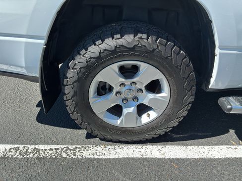 Used 2021 RAM 1500 Big Horn AWD/4WD image 16