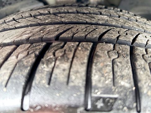 Used 2022 Tesla Model Y Performance image 32