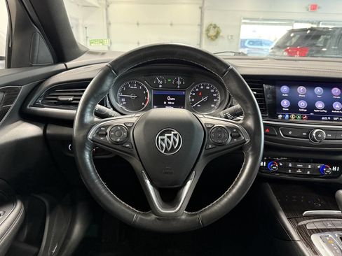 Used 2019 Buick Regal Avenir w/ Driver Confidence Package II image 15