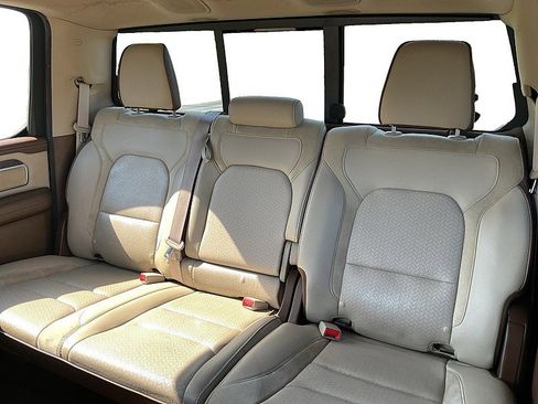 Used 2019 RAM 1500 Laramie image 12