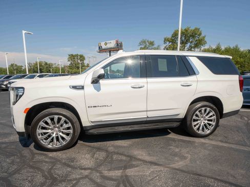 Used 2023 GMC Yukon Denali w/ Max Trailering Package AWD/4WD image 3
