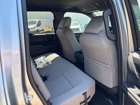 Certified 2026 Toyota Tacoma SR5 AWD/4WD image 17