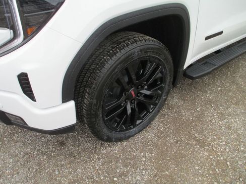 New 2026 GMC Sierra 1500 Elevation w/ Elevation Premium Package AWD/4WD image 13